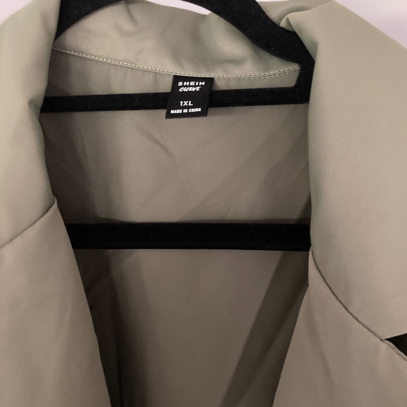 3/$10 Lightweight Olive Green Lapel Blazer - Picture 5 of 5